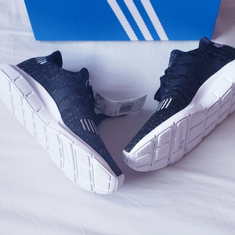 Adidas Swift Run Core Black - Picture 6 of 8